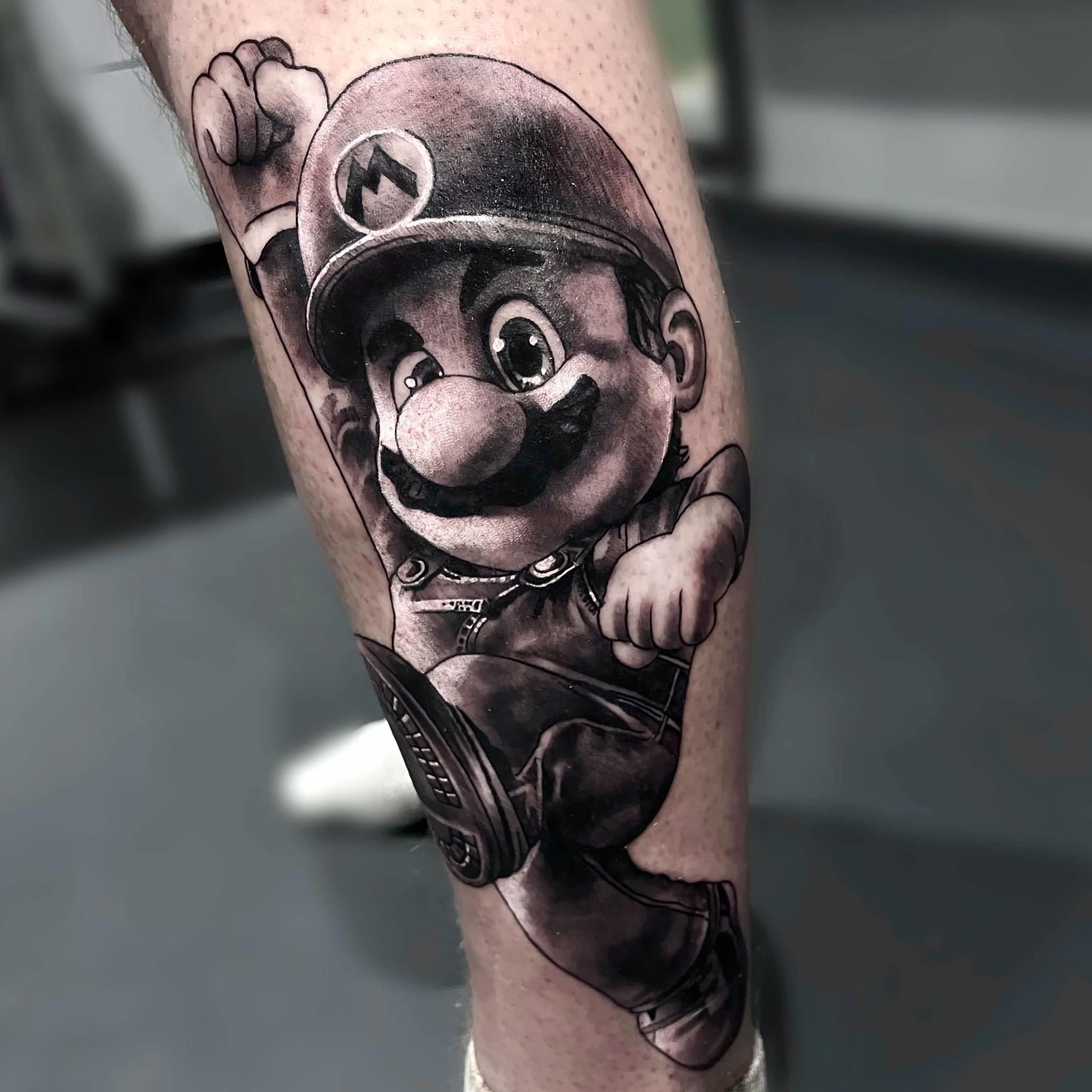 Mario Tattoo Black & Grey & FLOWCOLOURS White tattoo ink